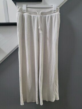 Women's Cream Lounge Athleisure Raw Hem Pants M Short